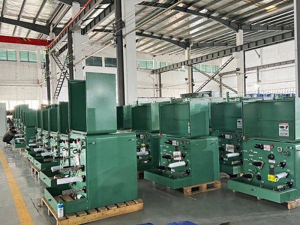 Finished single phase pad-mounted transformer units Finished single phase pad-mounted transformer units